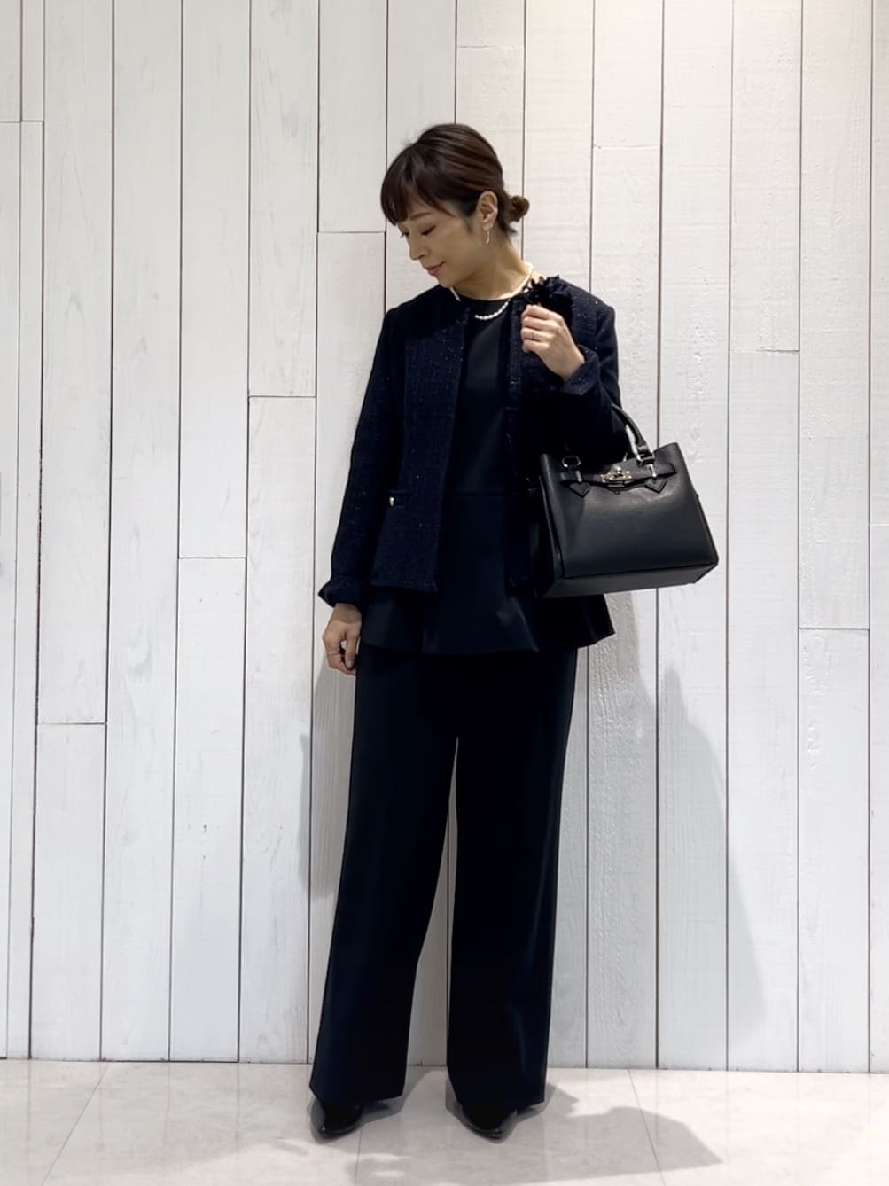 𝑹𝑶𝑴𝑰さんの「INDIVI｜【洗える／SETUP可能／セレモニー】ペプラムブラウス」を使ったコーディネート