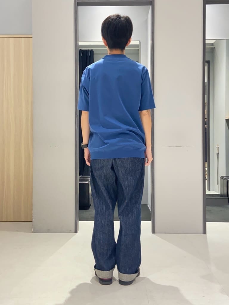 わいずみさんの「TAKEO KIKUCHI｜【抗菌防臭／5サイズ展開】ハイゲージポンチ Tシャツ」を使ったコーディネート