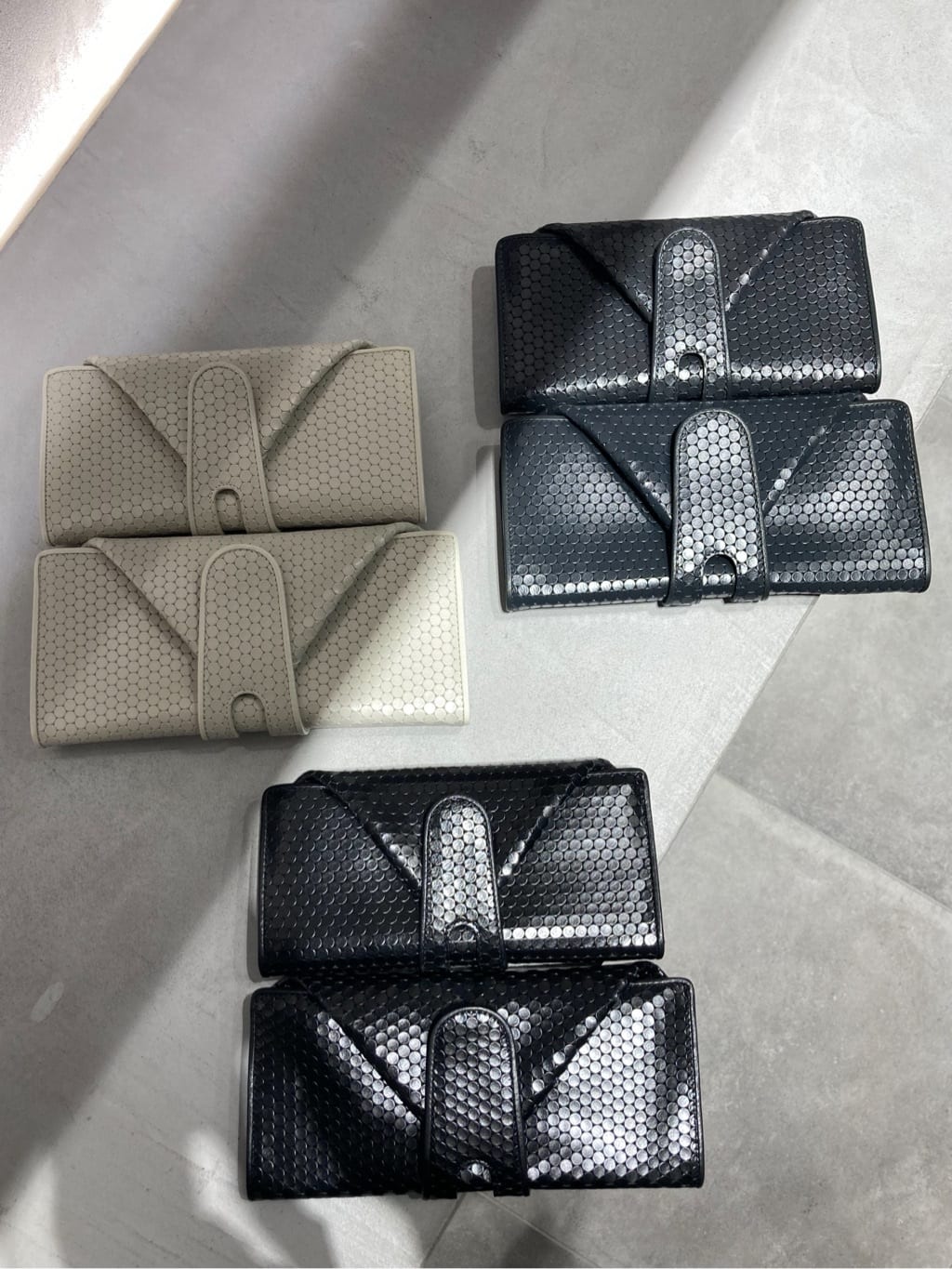 Cさんの「HIROKO HAYASHI｜CARDINALE（カルディナーレ）長財布」を使ったコーディネート