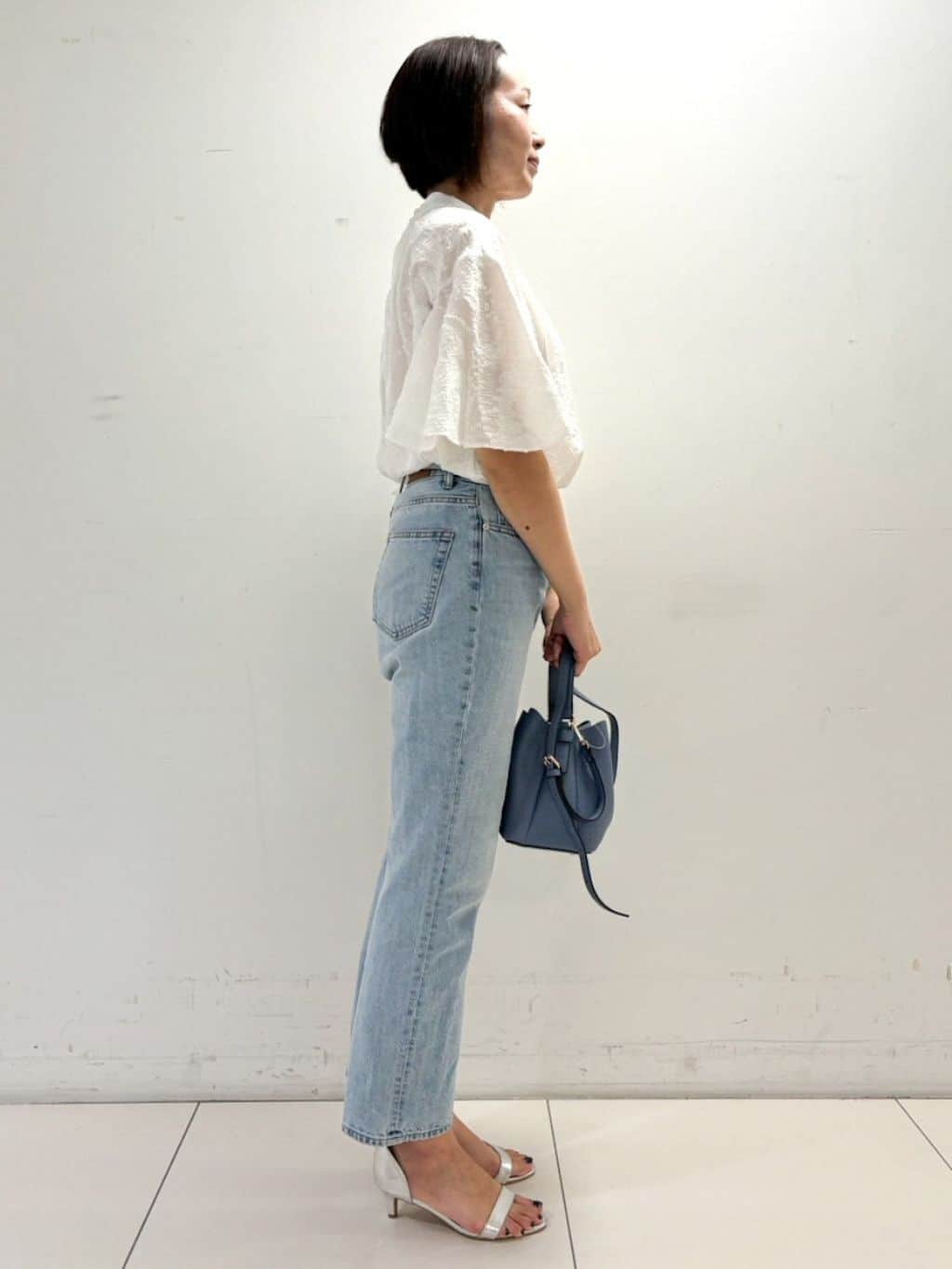 keikoさんの「COUP DE CHANCE｜【環境に配慮したデニム】細身デニムパンツ」を使ったコーディネート