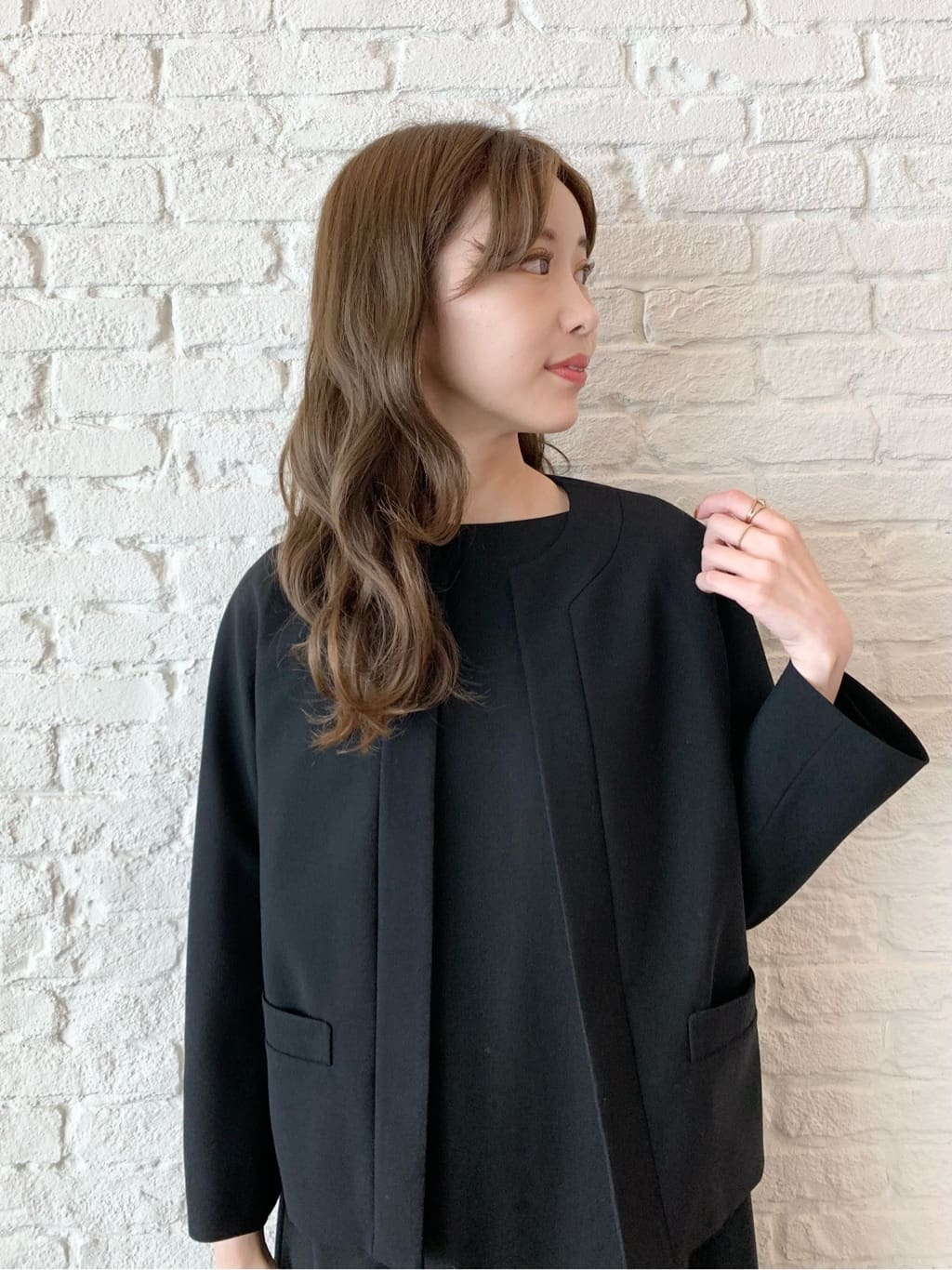 清水夏姫さんの「DRESSTERIOR｜【セットアップ可】ブラックフォーマルワンピース」を使ったコーディネート
