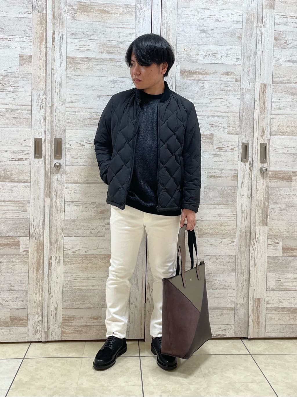 Suehiroさんの「TAKEO KIKUCHI｜【3WAY／撥水】ドビーメモリー ダウンライナーブルゾン」を使ったコーディネート