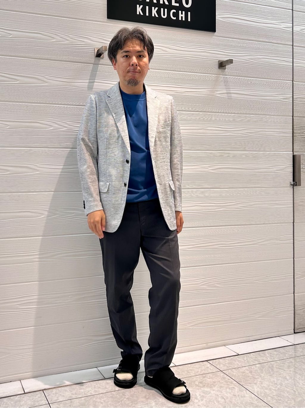 すーさんの「TAKEO KIKUCHI｜【抗菌防臭／5サイズ展開】ハイゲージポンチ Tシャツ」を使ったコーディネート