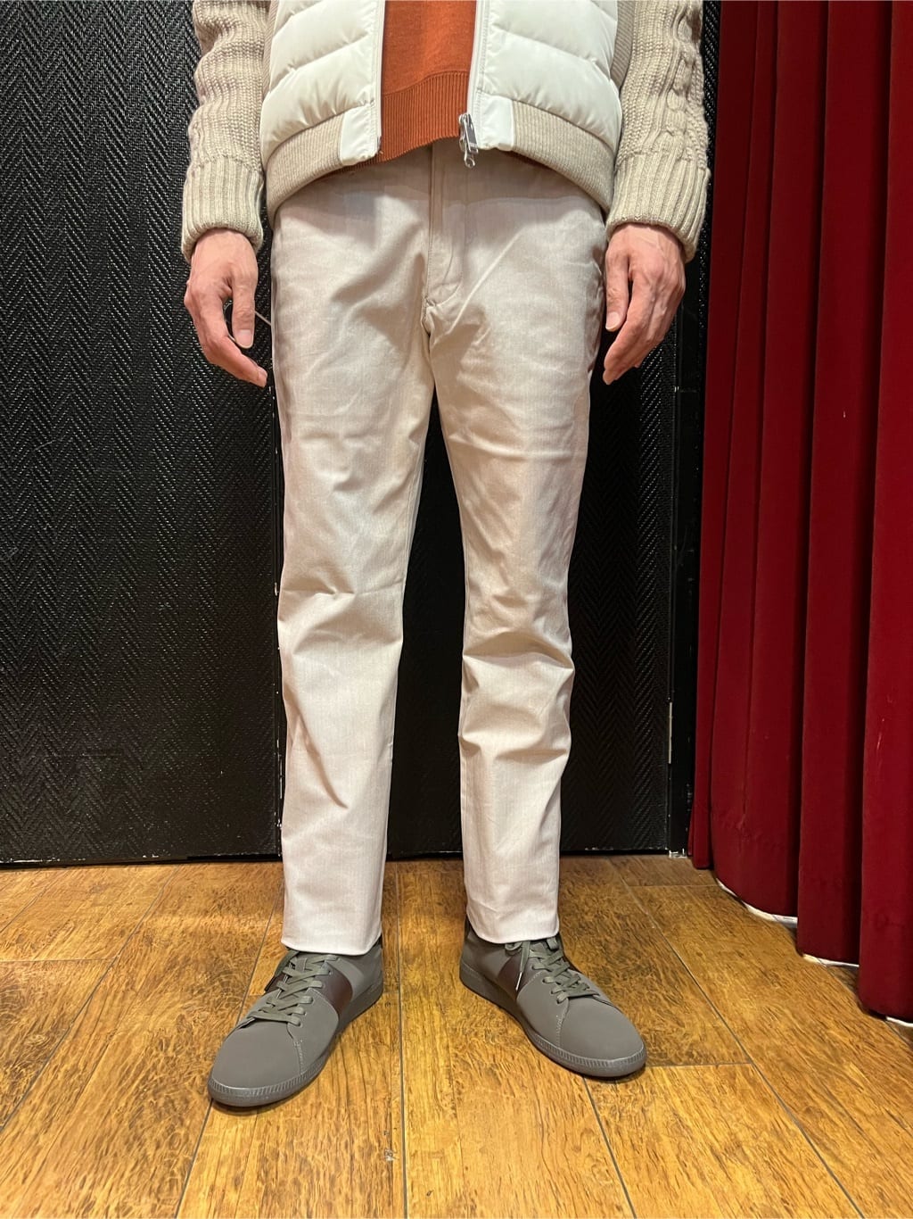  matsuさんの「TAKEO KIKUCHI｜【全7サイズ&times;8色展開！】トップマルチヘリンボン パンツ」を使ったコーディネート