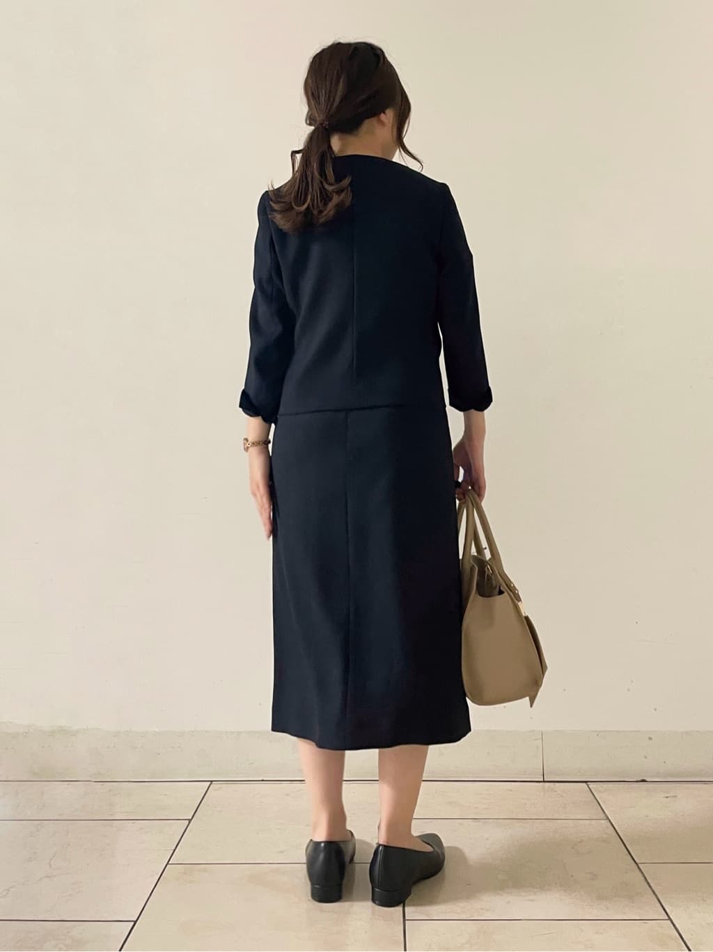 kahoさんの「INDIVI｜【セレモニーにおすすめ！】パール調トップネックレス」を使ったコーディネート