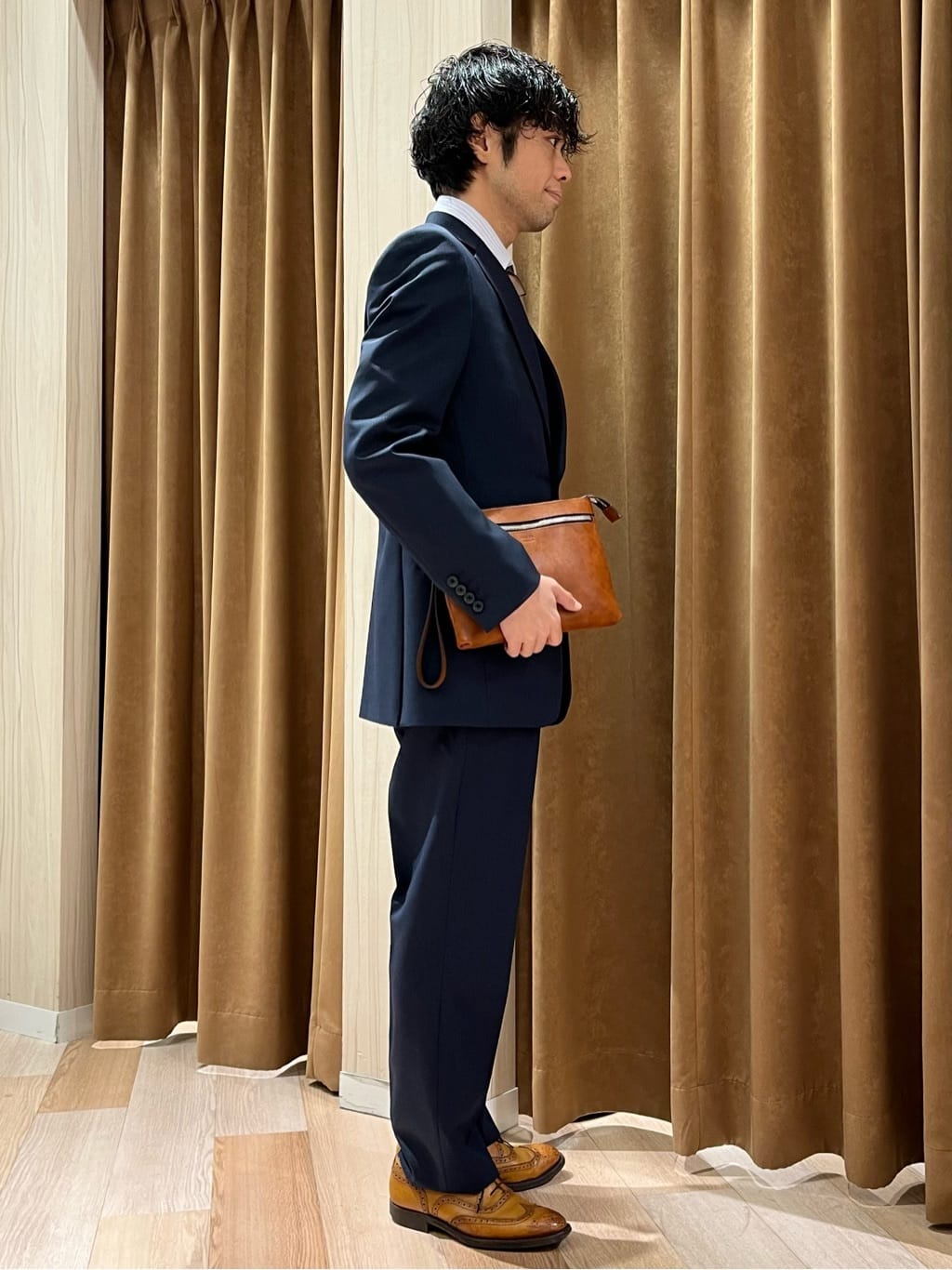 URAさんの「TAKEO KIKUCHI｜【Made in JAPAN】ドビーストライプ ドレス シャツ」を使ったコーディネート
