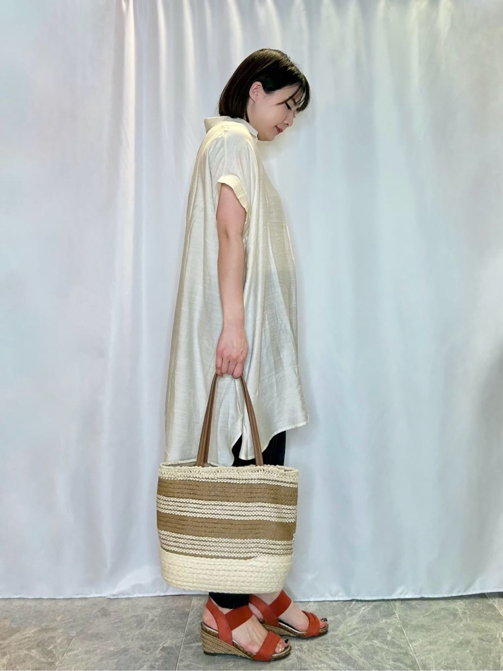 ネリさんの「SHOO･LA･RUE｜【洗える/SS-3L】すっきりキレイにかっこよく 大人のテーパードパンツ」を使ったコーディネート
