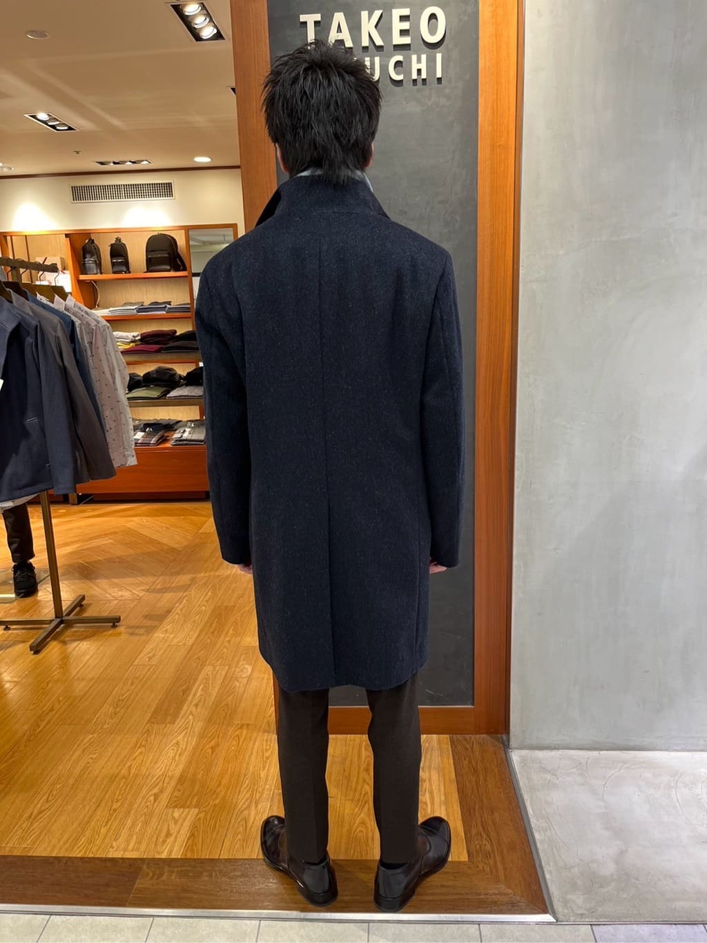 Yokochiさんの「TAKEO KIKUCHI｜【ウールカシミヤブレンド】ビーバー調 スタンドカラー コート」を使ったコーディネート