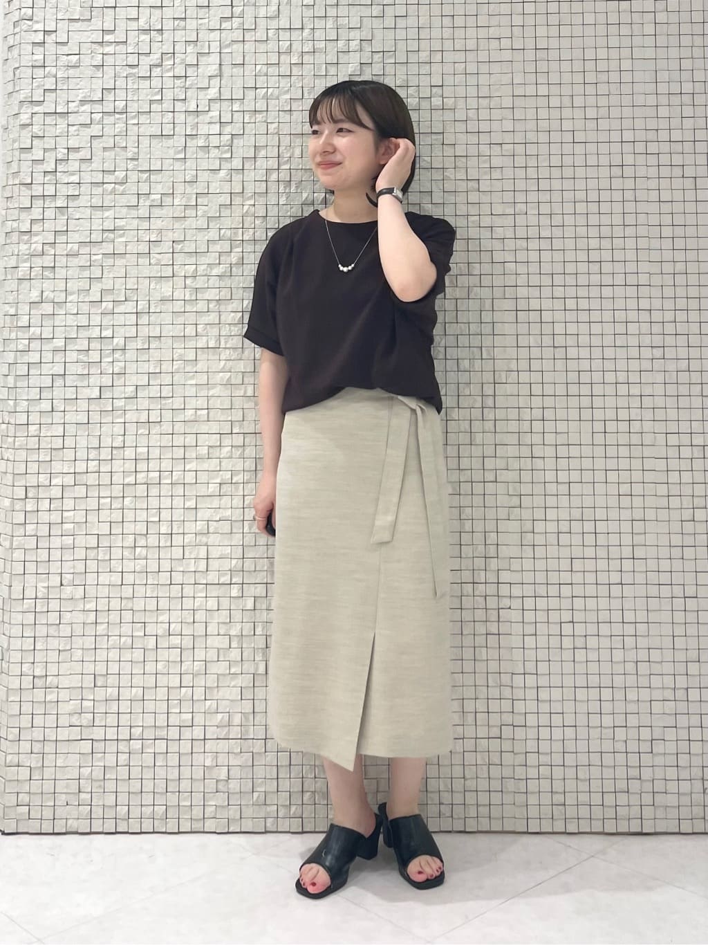 sakuさんの「INDIVI｜【セレモニーにおすすめ！】パール調トップネックレス」を使ったコーディネート