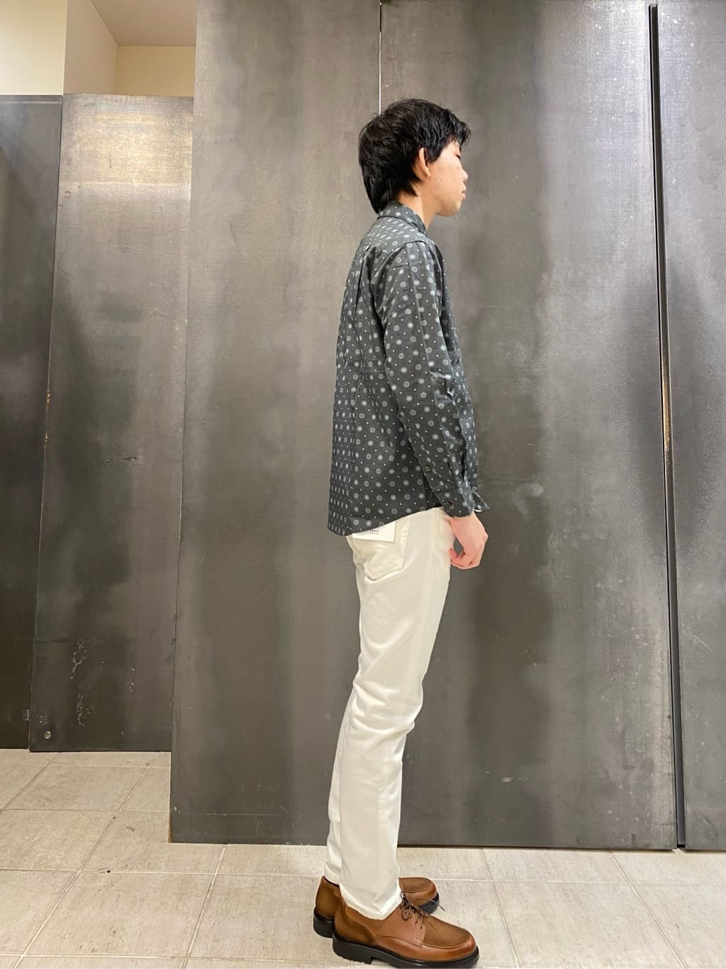 shoumaさんの「TAKEO KIKUCHI｜【Sサイズ～】ストレッチ デニム パンツ」を使ったコーディネート