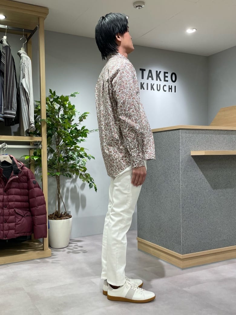 TAKE✳︎さんの「TAKEO KIKUCHI｜【Sサイズ～】ストレッチ デニム パンツ」を使ったコーディネート
