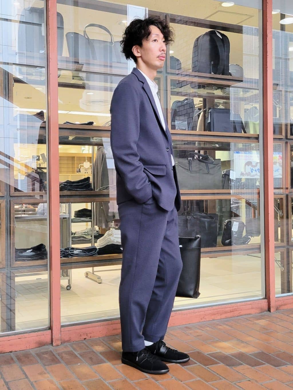 piroyaさんの「TAKEO KIKUCHI｜【抗菌防臭】クロスウィーブ ジャケット」を使ったコーディネート