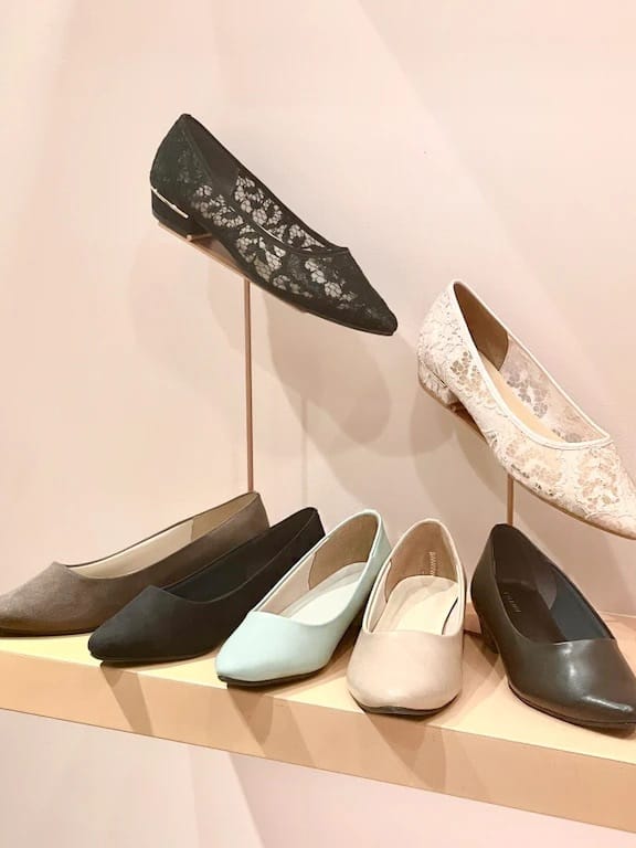 TAKAさんの「ESPERANZA｜《定番》晴雨兼用クッションフラットパンプス」を使ったコーディネート