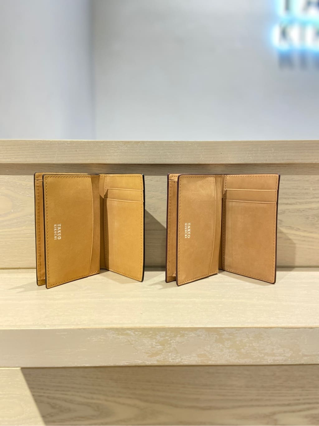 わいずみさんの「TAKEO KIKUCHI｜【ソフト＆ナチュラル】ミニメッシュ レザー 名刺入れ」を使ったコーディネート
