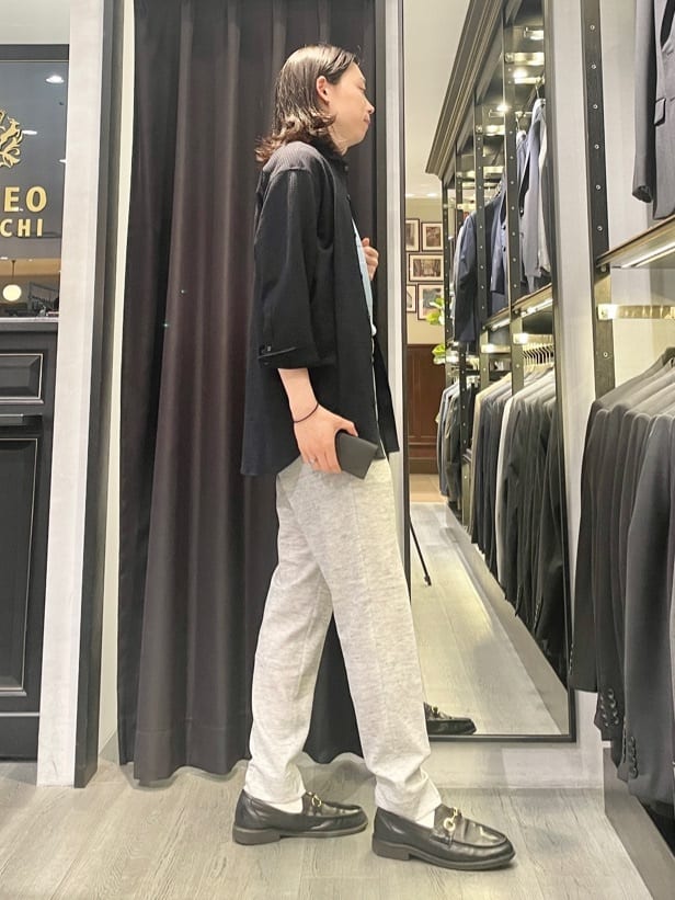 Tightさんの「TAKEO KIKUCHI｜【尾州織】リネンブレンド メッシュパンツ」を使ったコーディネート
