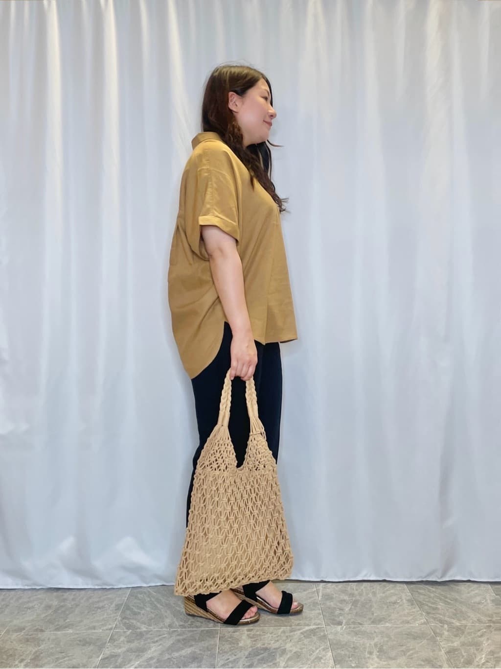 Ayaさんの「SHOO･LA･RUE｜【洗える/SS-3L】すっきりキレイにかっこよく 大人のテーパードパンツ」を使ったコーディネート