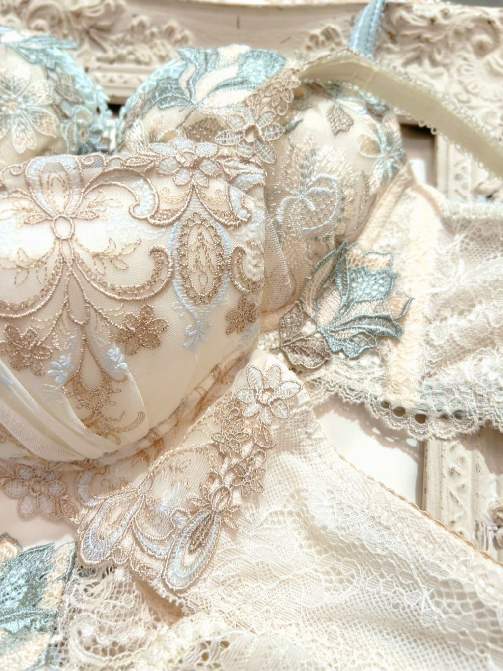 anさんの「Risa Magli｜スカイラー ブラジャー（E-F）＜V Make Type＞」を使ったコーディネート