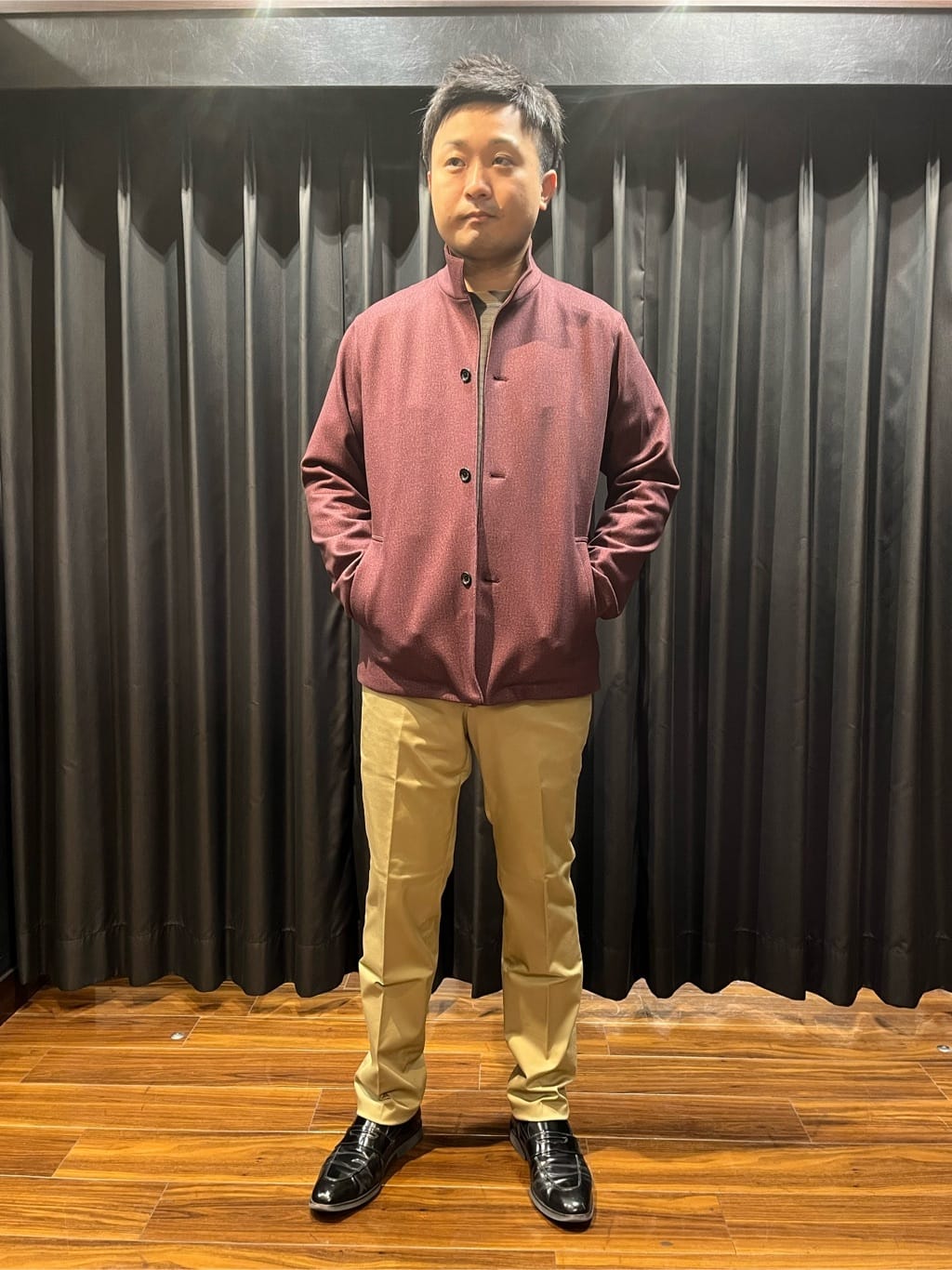 野口武さんの「TAKEO KIKUCHI｜【DOWN FABRIC】ダウンファブリック スタンドカラーブルゾン」を使ったコーディネート
