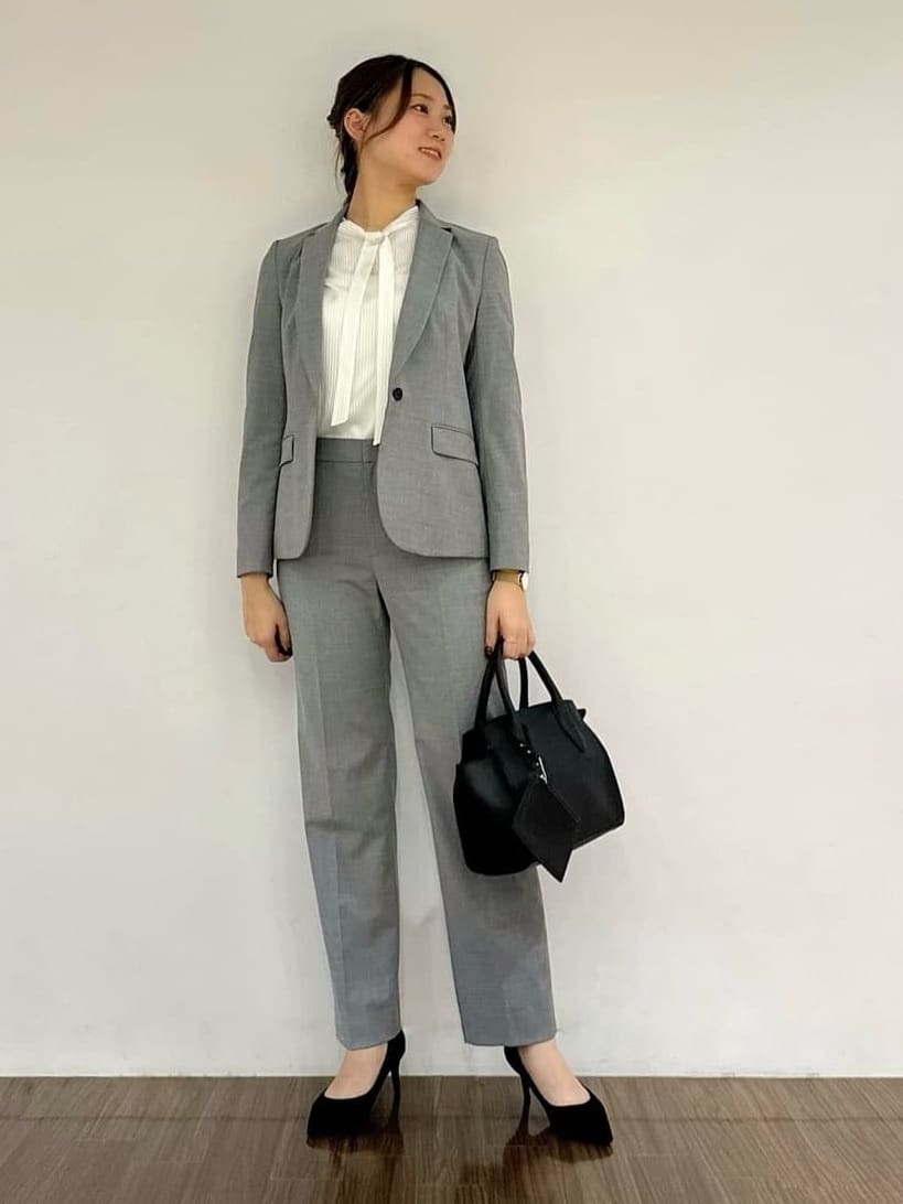 yazuさんの「INDIVI｜◆【合皮／マルチWAY／サブバッグ付】ミニショルダーバッグ」を使ったコーディネート