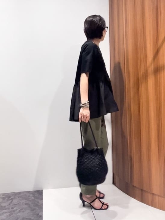 NAKAさんの「OPAQUE.CLIP｜ストレッチベイカーパンツ／オーガニックコットン混【洗濯機洗い可／ストレッチ】」を使ったコーディネート