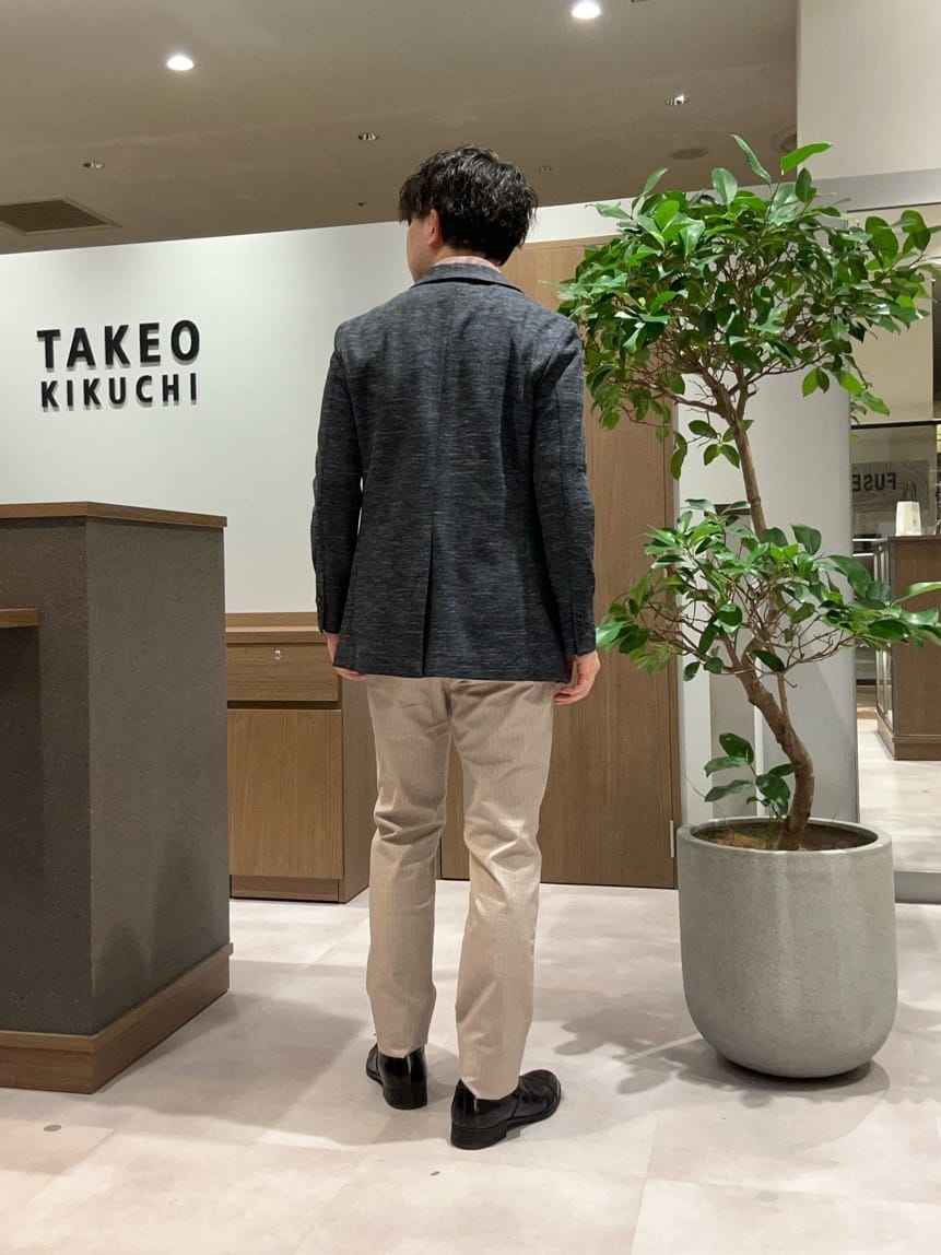 コウノ モトヤさんの「TAKEO KIKUCHI｜【尾州織】リネンブレンド メッシュ ジャケット」を使ったコーディネート