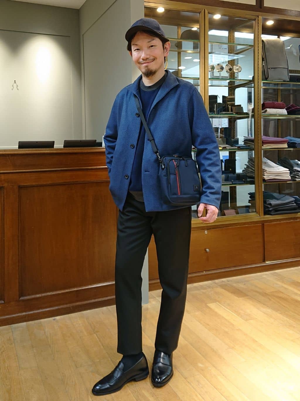 SHINTAROさんの「TAKEO KIKUCHI｜【DOWN FABRIC】ダウンファブリック スタンドカラーブルゾン」を使ったコーディネート
