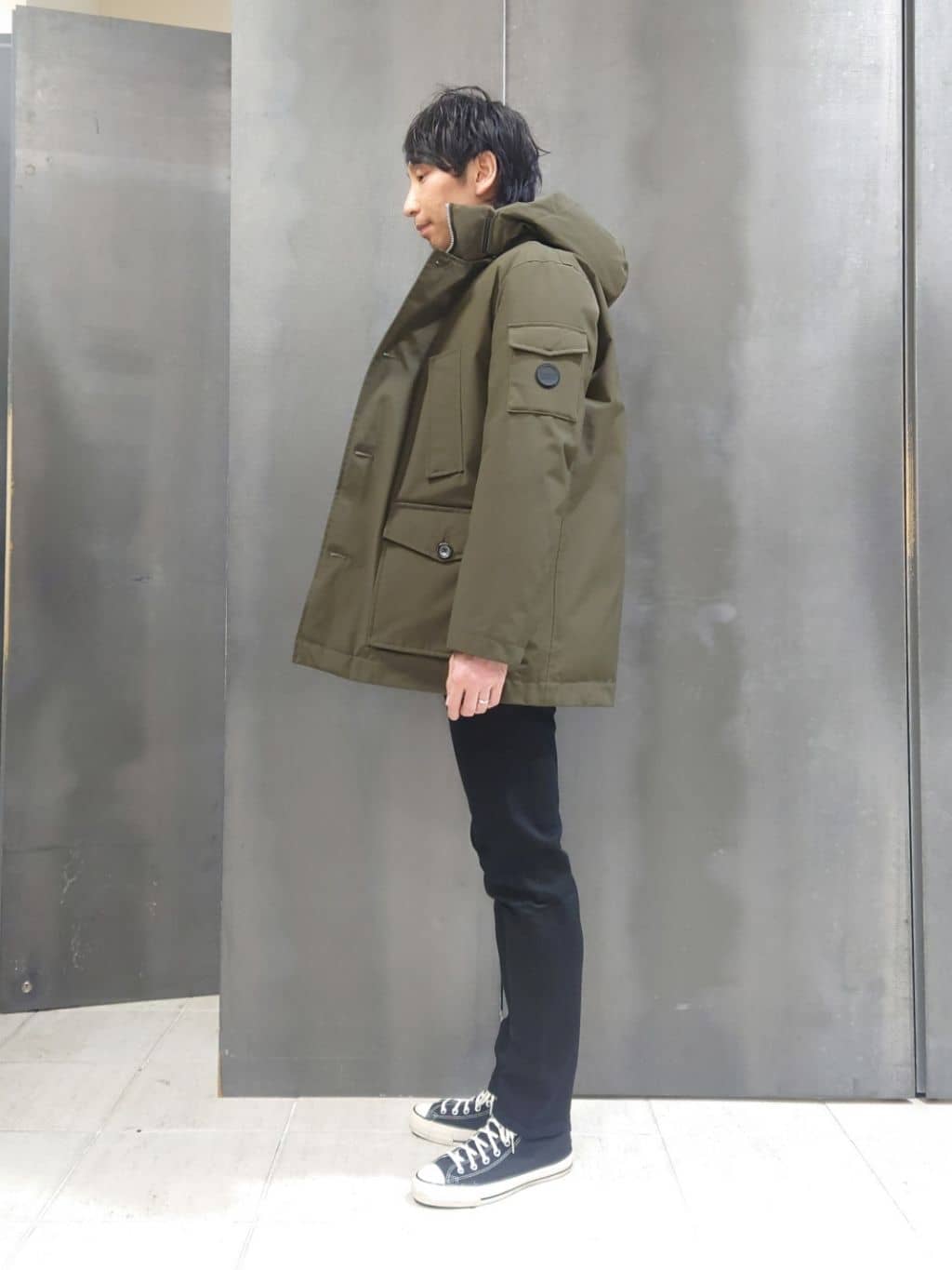 kawamuさんの「TAKEO KIKUCHI｜【Sサイズ～】ストレッチ デニム パンツ」を使ったコーディネート