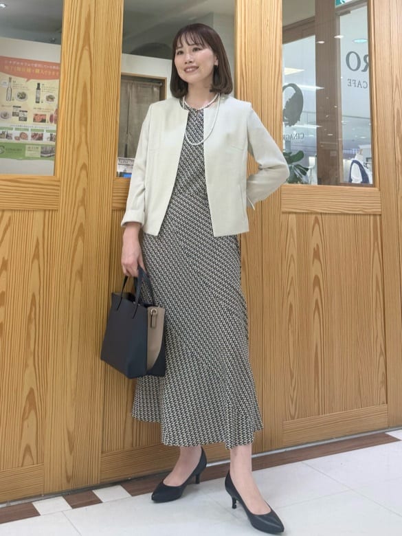 yoshikoさんの「UNTITLED｜【日本製・本革】Comfit Dresser Pumps（コンフィットドレッサーパンプス）」を使ったコーディネート