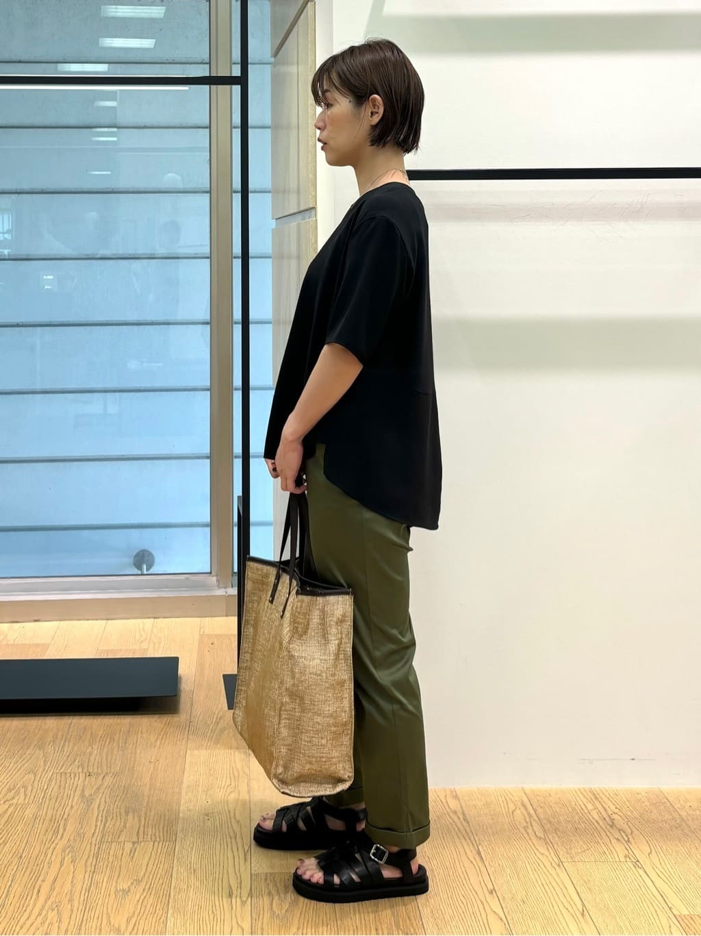 asamiさんの「INDIVI｜【セレモニーにおすすめ！】パール調トップネックレス」を使ったコーディネート