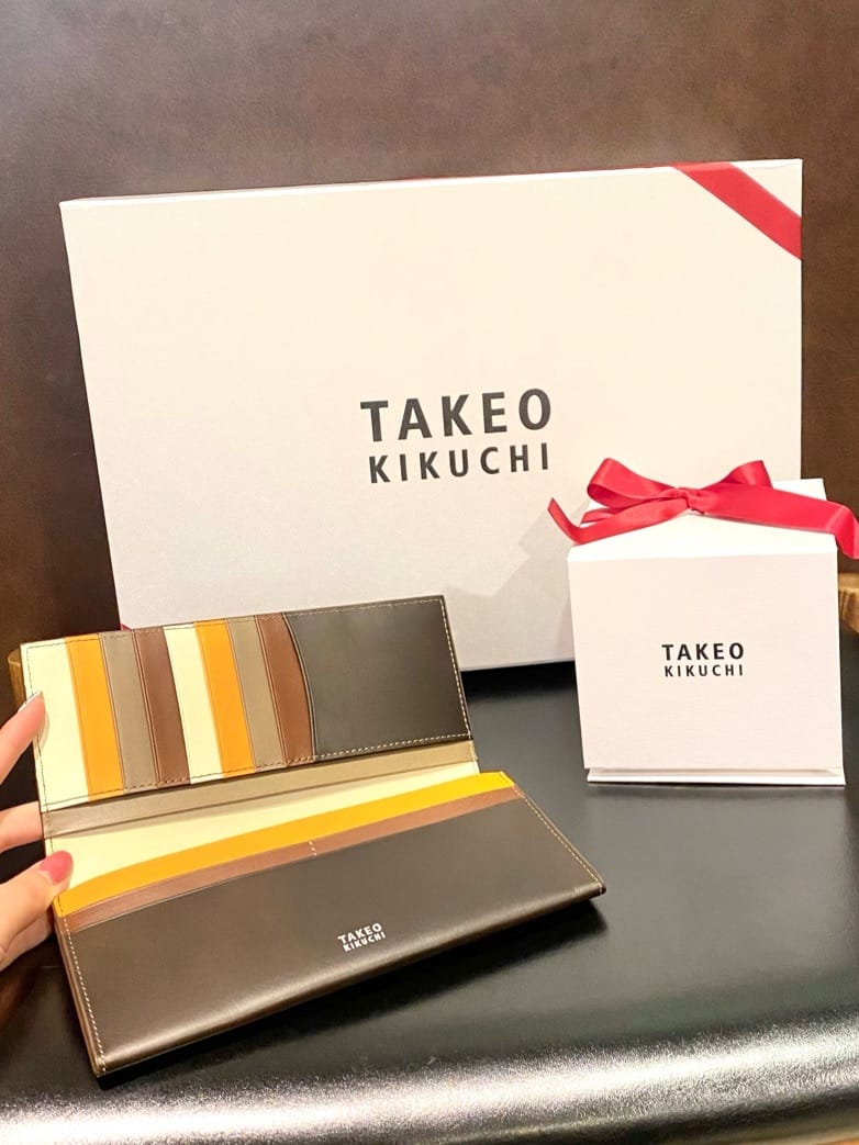 かわぴーさんの「TAKEO KIKUCHI｜アンティーク調レザー 2つ折り長財布」を使ったコーディネート