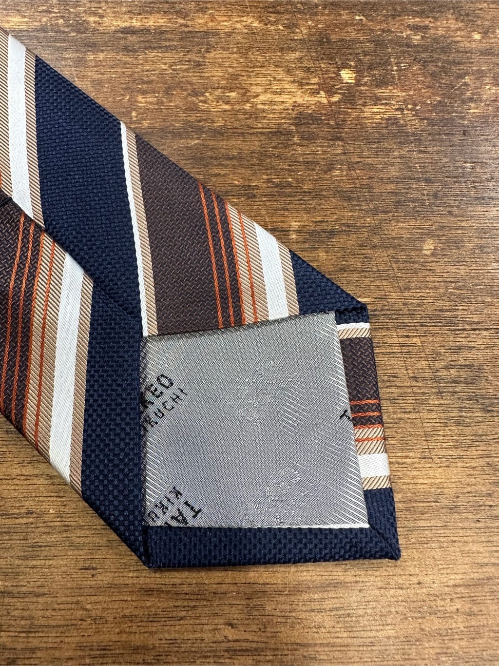 Uさんの「TAKEO KIKUCHI｜【Made in JAPAN】ドビーストライプ ドレス シャツ」を使ったコーディネート
