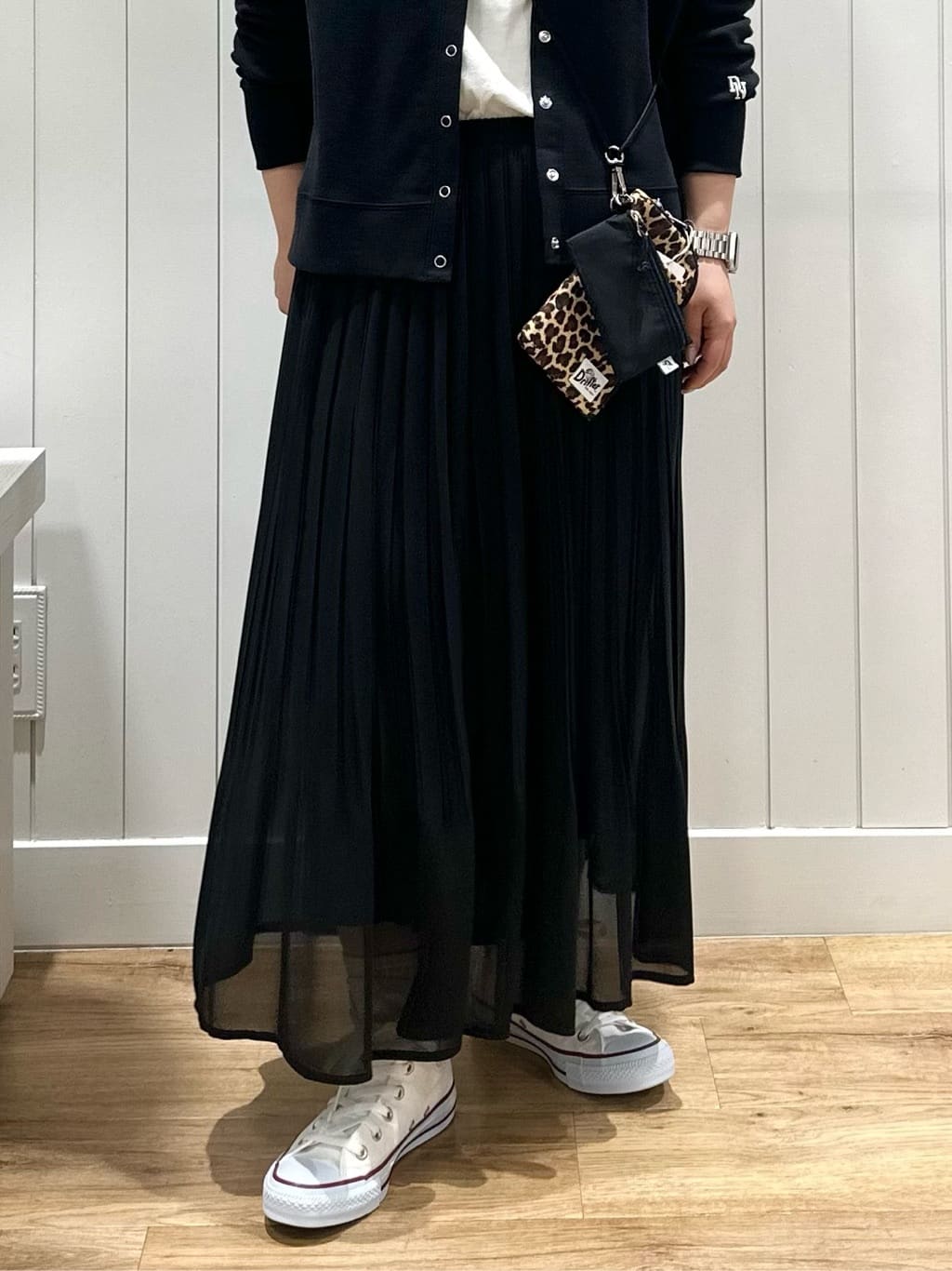 nahoさんの「Dessin｜【CONVERSE/コンバース】ハイカット」を使ったコーディネート