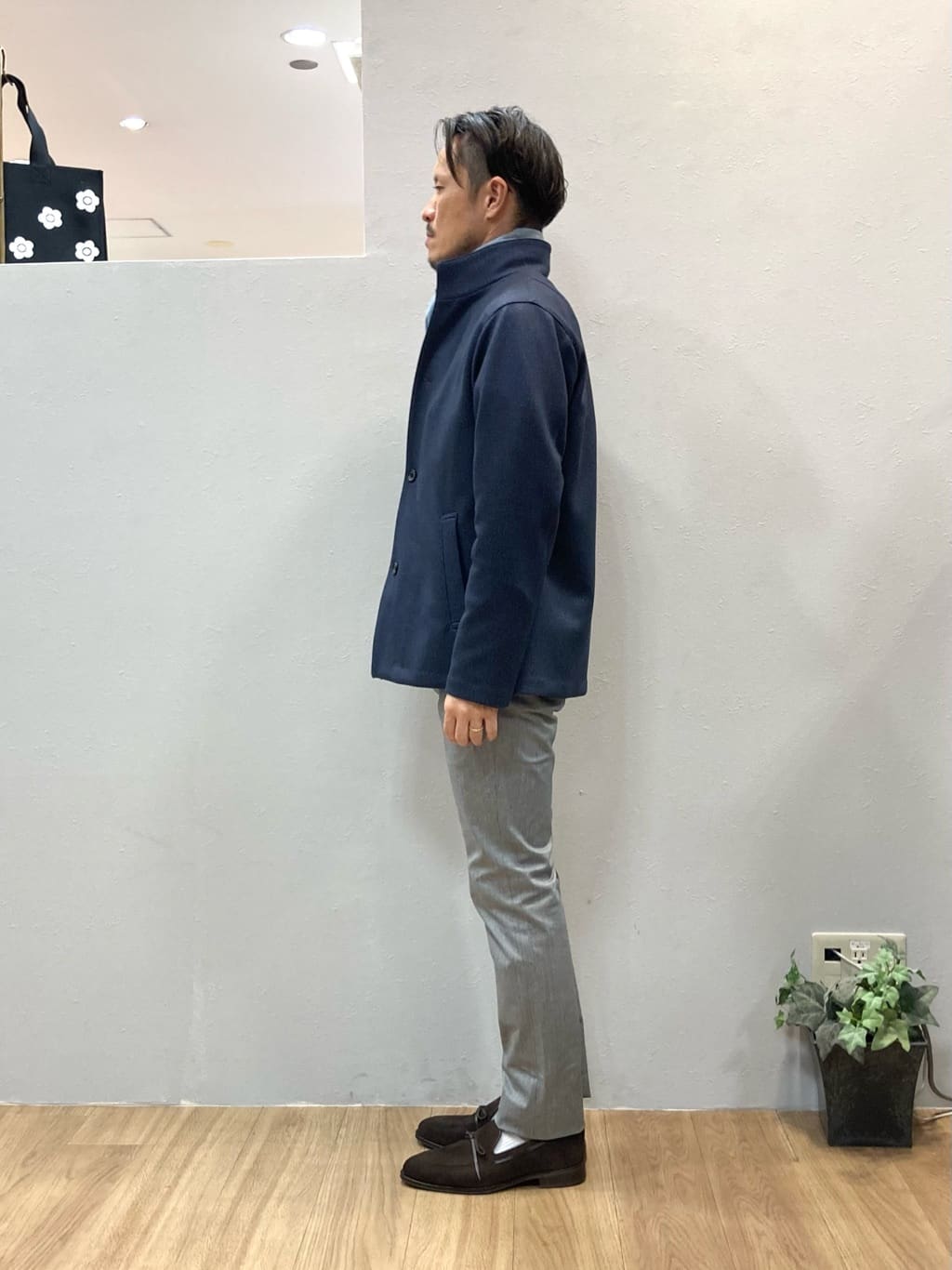 シュンさんの「TAKEO KIKUCHI｜【DOWN FABRIC】ダウンファブリック スタンドカラーブルゾン」を使ったコーディネート