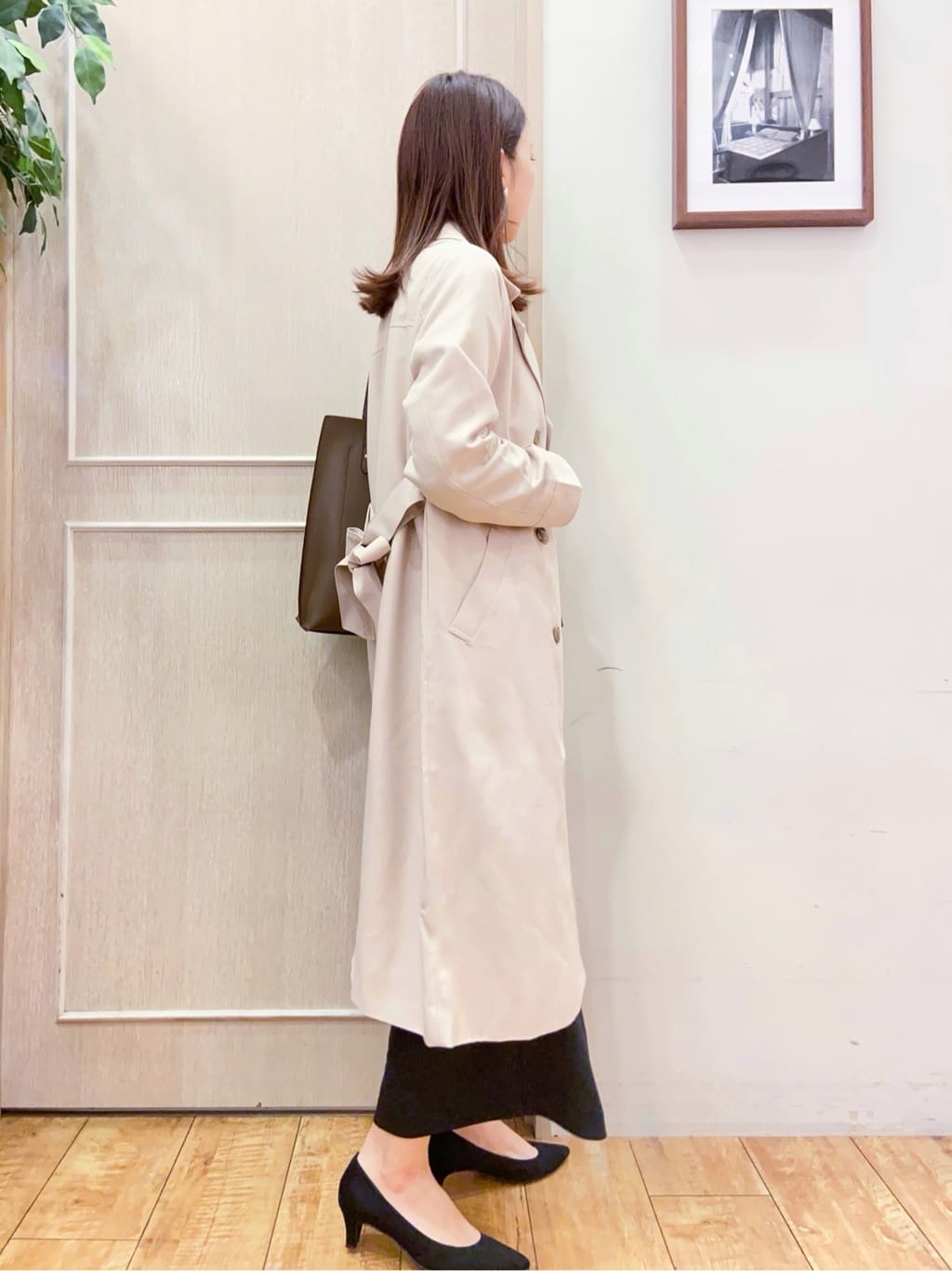 なみさんの「SHOO･LA･RUE｜【通勤/デイリー/セットアップ可】マルチに使える カットジョーゼット ワイドパンツ」を使ったコーディネート