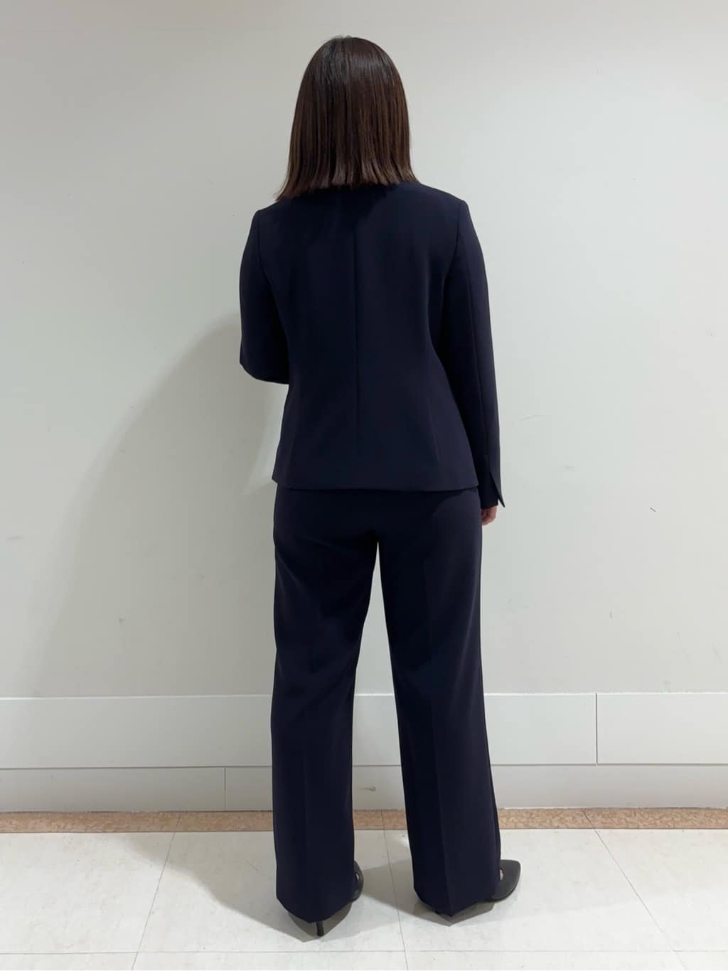 モエカさんの「UNTITLED｜【日本製・本革】Comfit Dresser Pumps（コンフィットドレッサーパンプス）」を使ったコーディネート