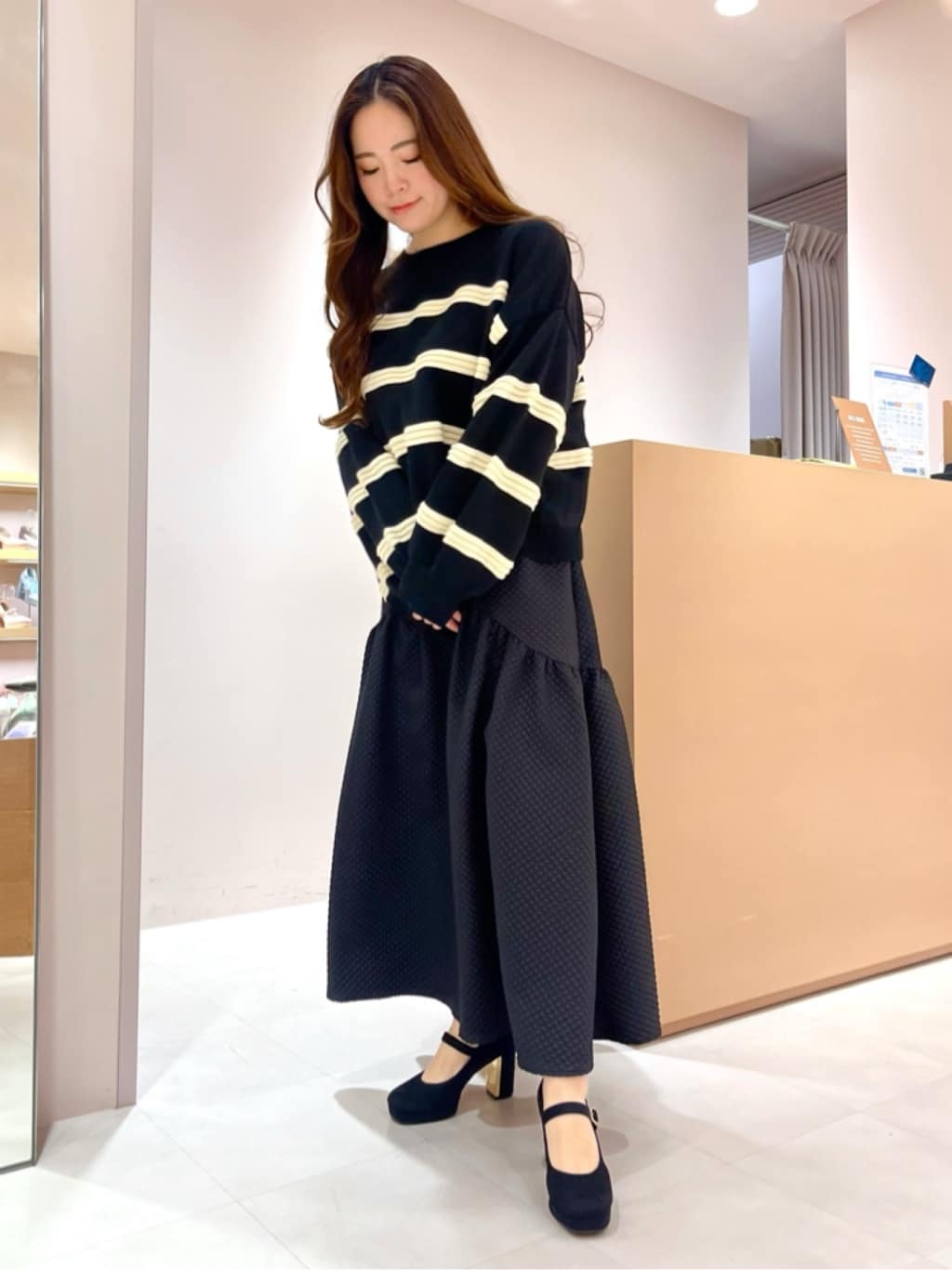 aya.oさんの「ESPERANZA｜メッキプレートヒールストラップパンプス」を使ったコーディネート