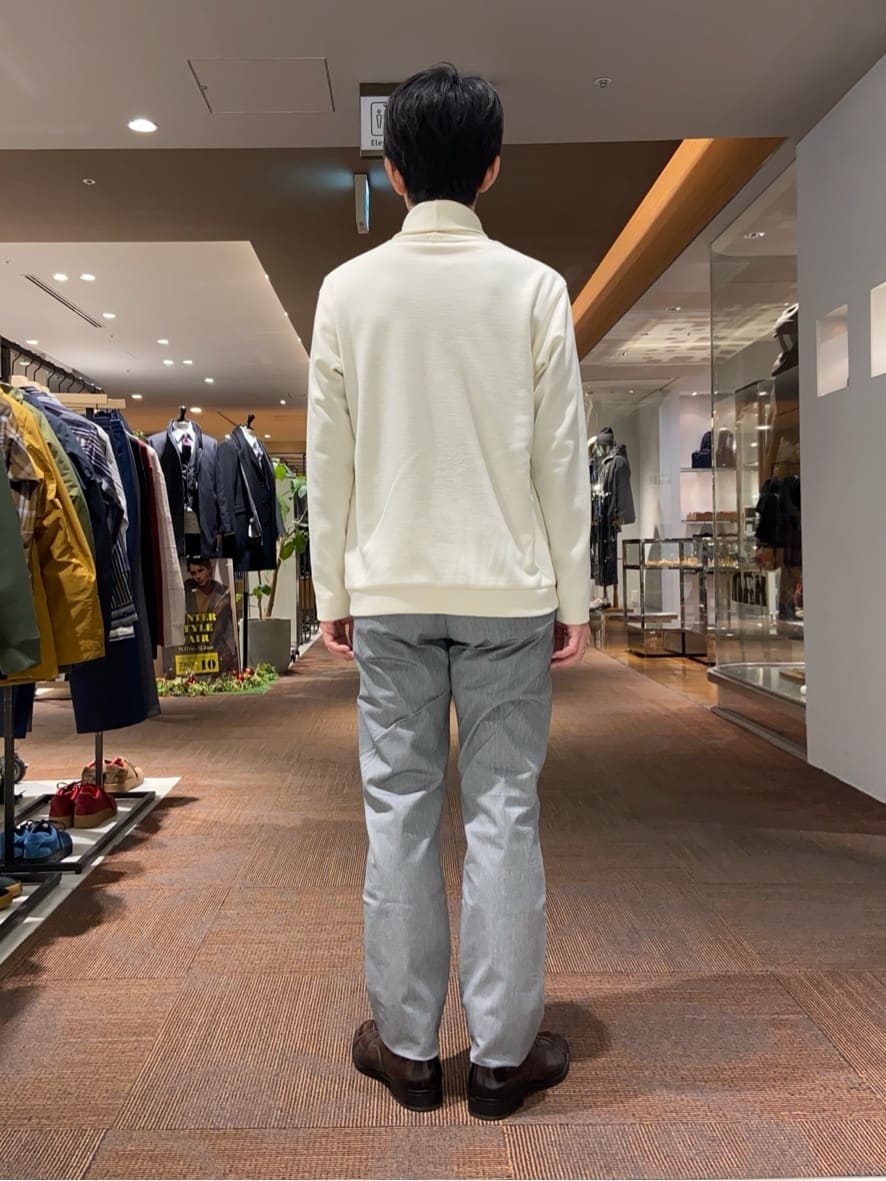 わいずみさんの「TAKEO KIKUCHI｜【全7サイズ&times;8色展開！】トップマルチヘリンボン パンツ」を使ったコーディネート