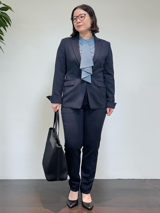 Asamiさんの「UNTITLED｜【洗える通勤スーツ】レジェールギャバ ストレッチテーラードジャケット」を使ったコーディネート