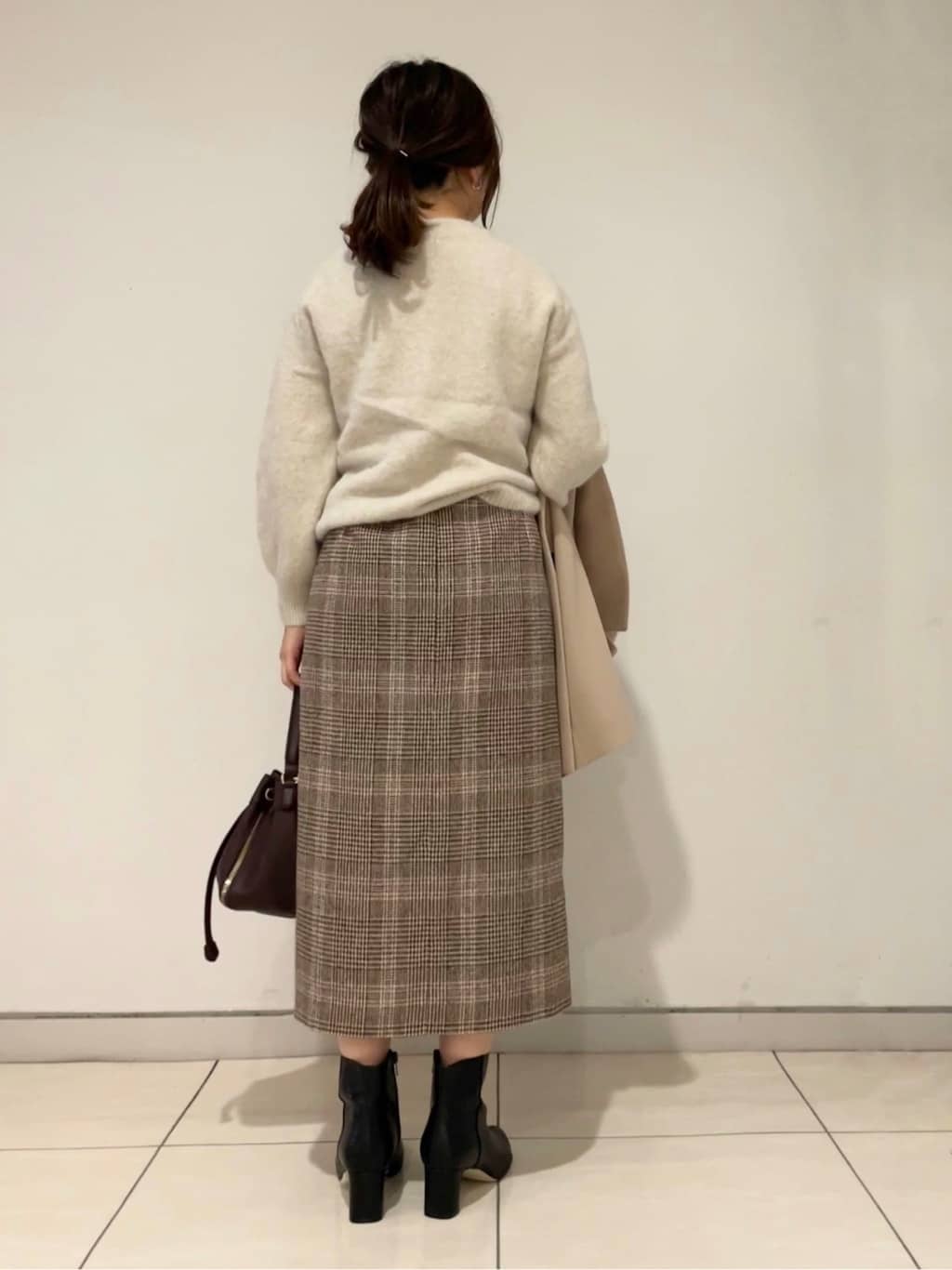 kahoさんの「INDIVI｜【定番人気！/名品コート/日本製】ウール100%チェスターコート」を使ったコーディネート