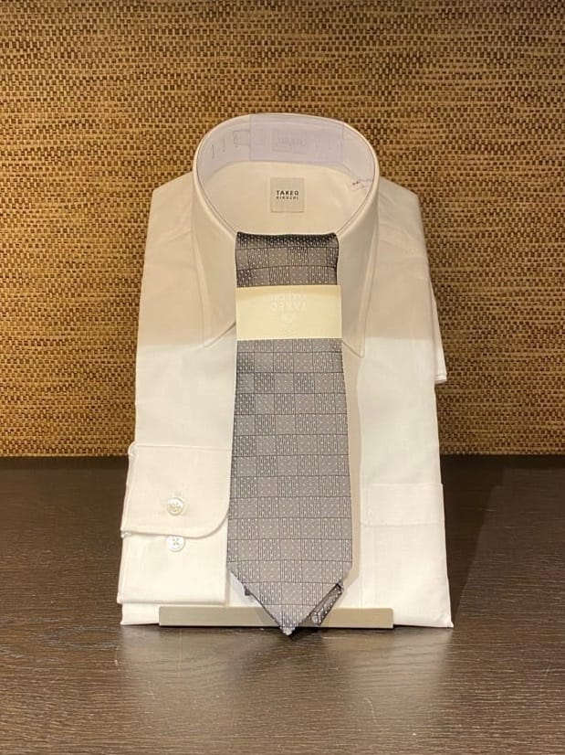 かわぴーさんの「TAKEO KIKUCHI｜【Made in JAPAN】ブロード レギュラーカラー ドレスシャツ」を使ったコーディネート