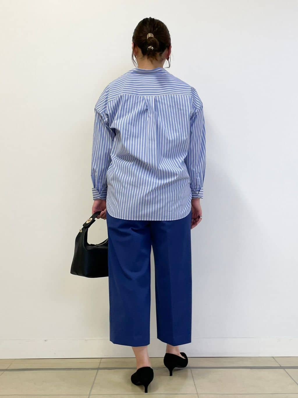 さくよし さんの「UNTITLED｜」を使ったコーディネート