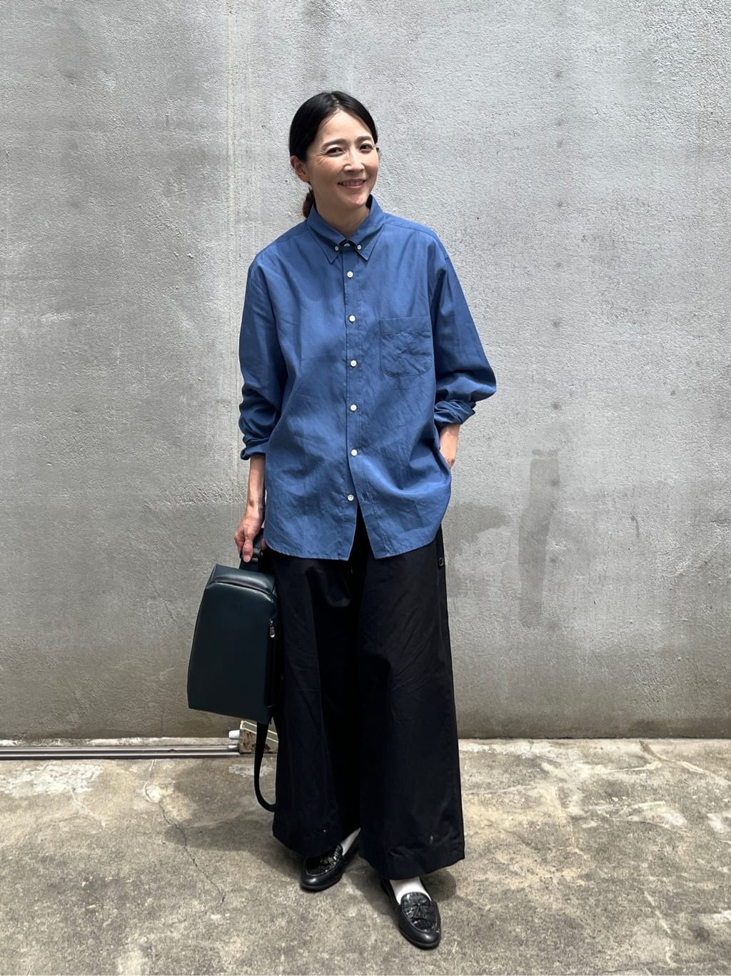 神野（jinno）さんの「TAKEO KIKUCHI｜【撥水】ライトウェイト ボディバッグ」を使ったコーディネート