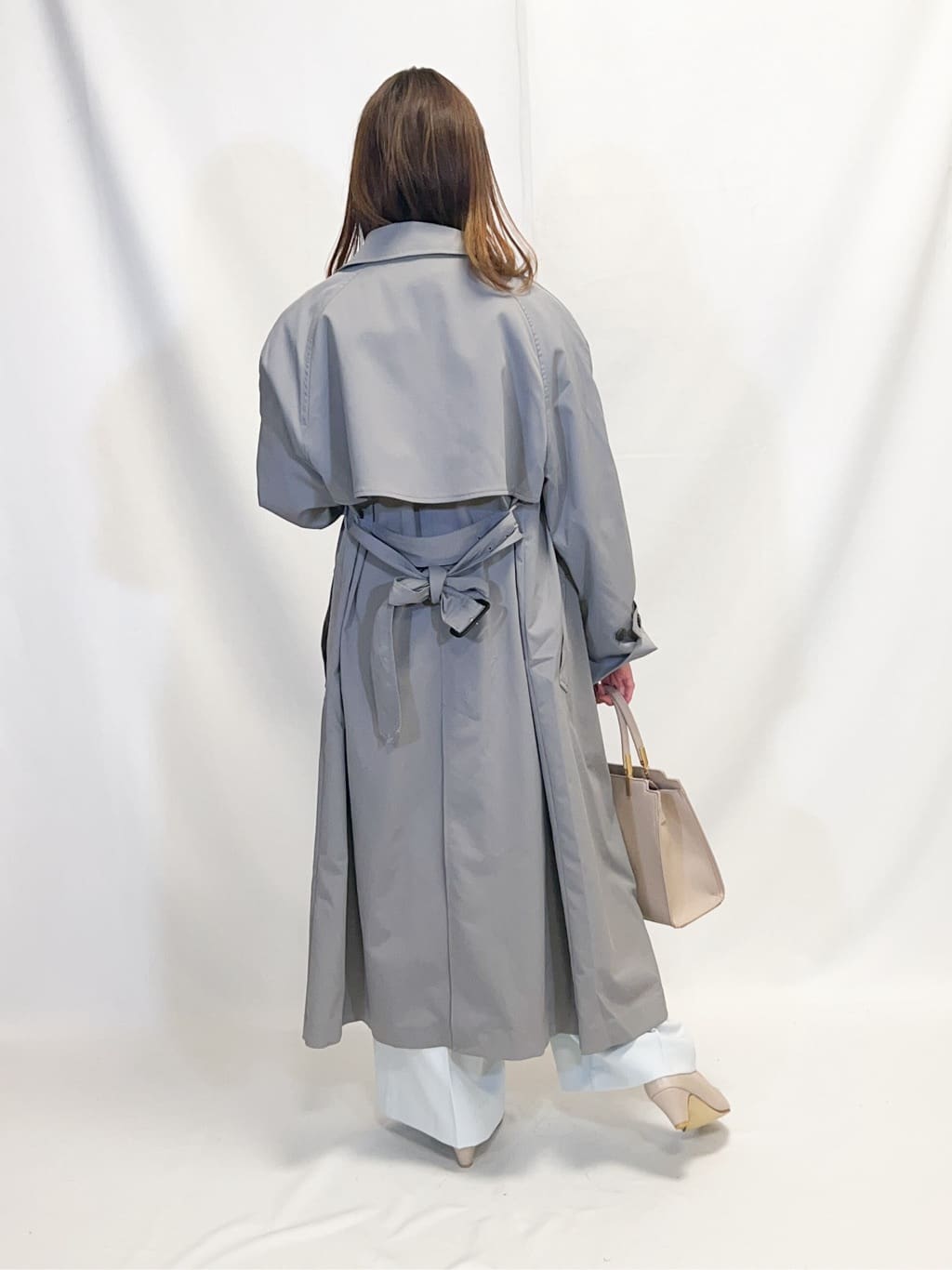 なーさんさんの「grove｜【ふわっと心地よい足入れ】やわここち(R)Vカットパンプス」を使ったコーディネート