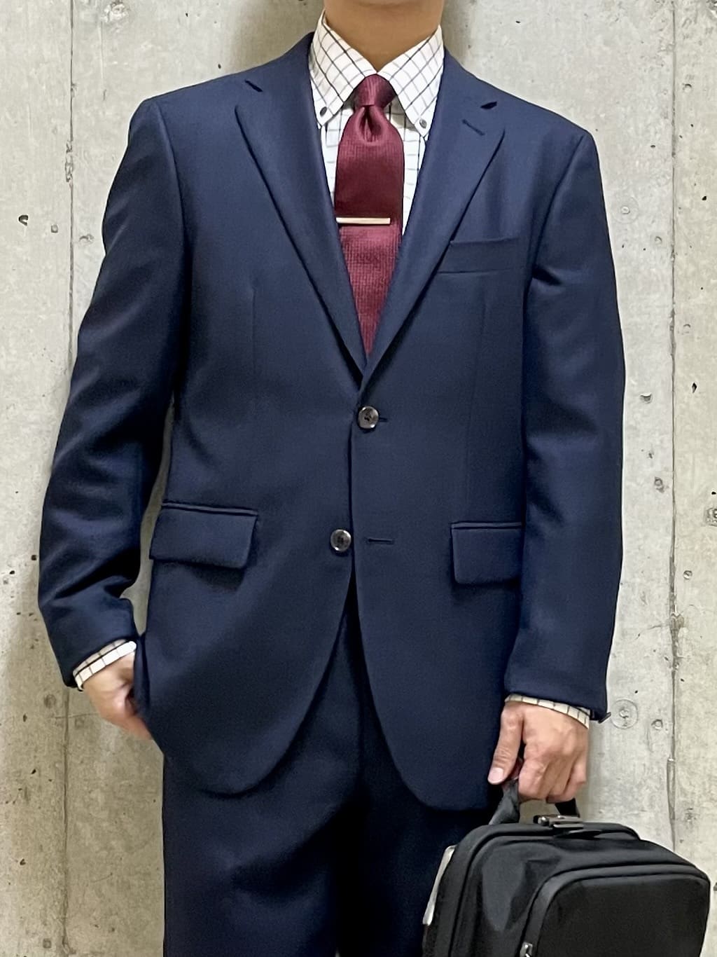 すずきさんの「TAKEO KIKUCHI｜シャイニー ウインドウペン パンツ」を使ったコーディネート
