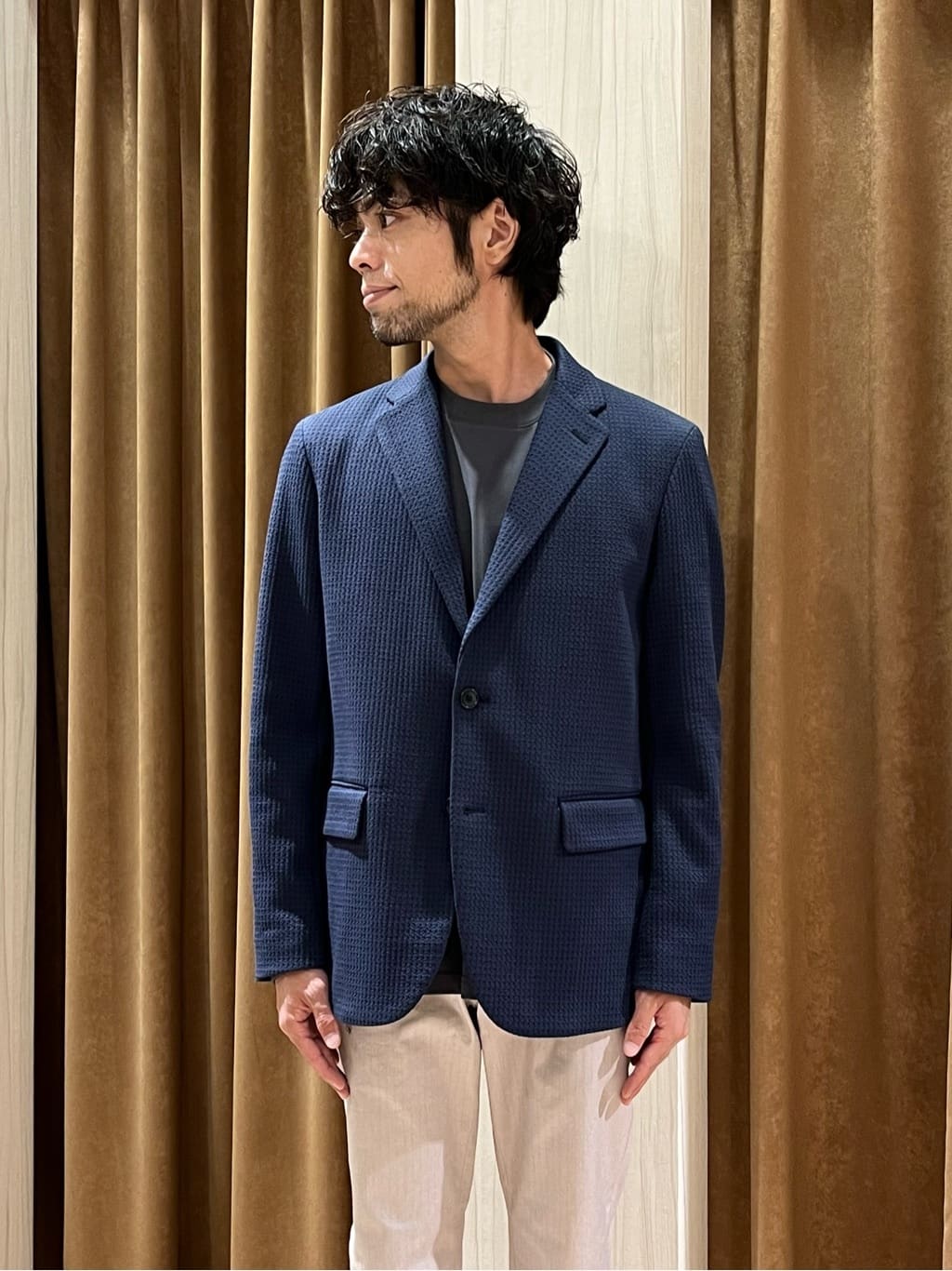 URAさんの「TAKEO KIKUCHI｜【抗菌防臭】クロスウィーブ ジャケット」を使ったコーディネート