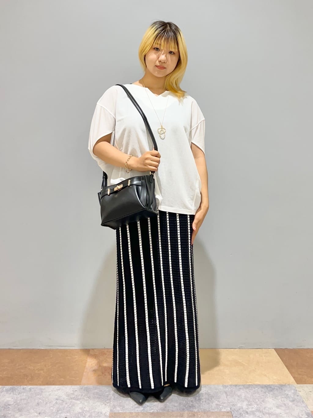ひらのみさんの「THE SHOP TK｜【セレモニー/靴擦れ防止】オケージョンパンプス」を使ったコーディネート
