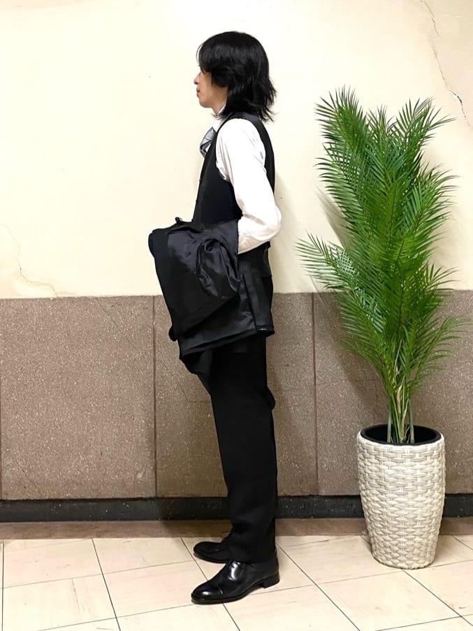 コバヤシさんの「TAKEO KIKUCHI｜フォーマルチーフ」を使ったコーディネート