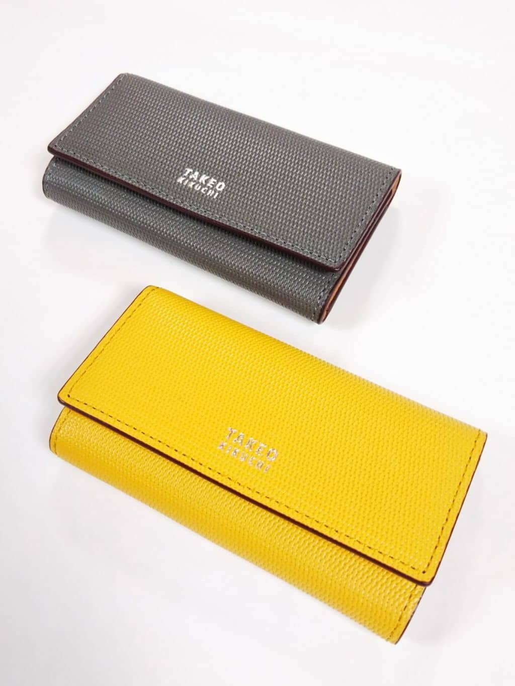 yasuさんの「TAKEO KIKUCHI｜【ソフト＆ナチュラル】ミニメッシュ レザー キーケース」を使ったコーディネート