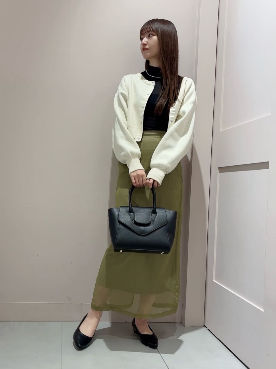 RINAさんの「ESPERANZA｜《定番》晴雨兼用クッションフラットパンプス」を使ったコーディネート