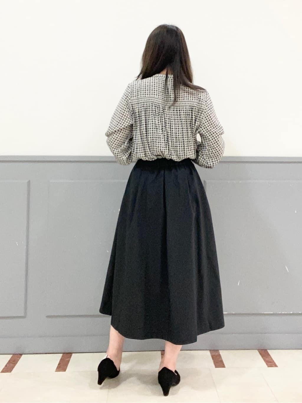 Sachieさんの「grove｜【ふわっと心地よい足入れ】やわここち(R)Vカットパンプス」を使ったコーディネート